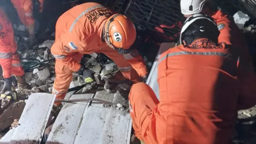 
          Imagem ilustrativa da imagem Imóvel que desabou sobre idoso em Olinda já estava interditado pela Defesa Civil
          