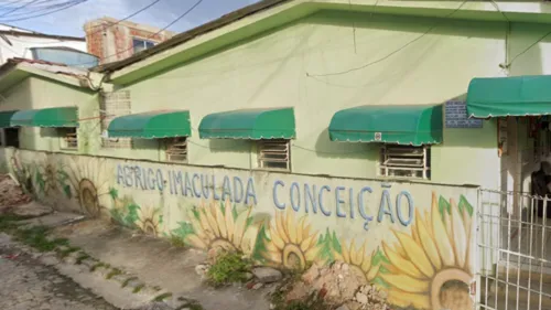 
          Imagem ilustrativa da imagem Incêndio atinge abrigo de idosos em Olinda
          