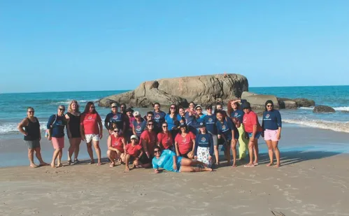 
          Imagem ilustrativa da imagem Itapemirim reúne praias, gastronomia e cultura pesqueira no ES
          