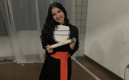 
          Imagem ilustrativa da imagem Jovem é ferida com 15 facadas após negar pedido de namoro no RJ
          