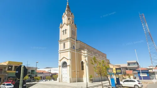 
          Imagem ilustrativa da imagem Legado da Tambaú: Hugo Gonçalves narra trajetória do pai que vendia pirulitos
          