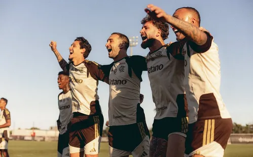 
          Imagem ilustrativa da imagem Libertadores: Flamengo quer usar o Maracanã como trunfo
          