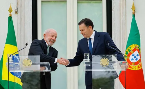 
          Imagem ilustrativa da imagem Lula defende que empresas brasileiras atuem em Portugal
          