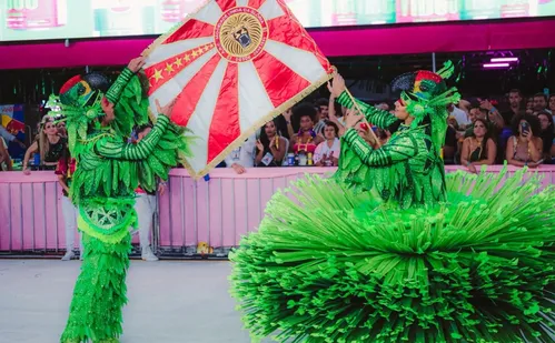 
          Imagem ilustrativa da imagem MUG leva história de princesa alemã e natureza ao Sambão do Povo
          