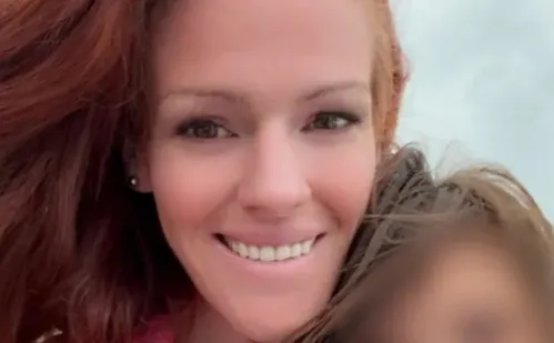 
          Imagem ilustrativa da imagem Mãe é acusada de sequestrar menino que ofendeu o filho com autismo nos EUA
          