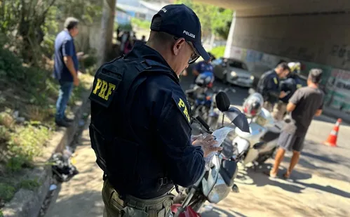 
          Imagem ilustrativa da imagem Mais de 700 veículos são fiscalizados na 2ª Ponte, Vitória, Cariacica e Viana
          