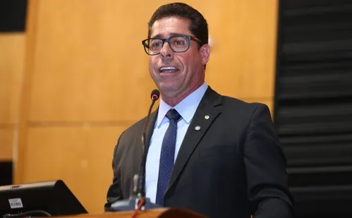 
          Imagem ilustrativa da imagem Marcelo Santos destaca Assembleia: "Deixo organizada e exemplo para o Brasil"
          