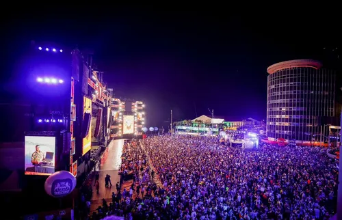 
          Imagem ilustrativa da imagem Marco Zero traz imponência e Cais da Alfândega comemora os 30 anos do Rec-Beat
          