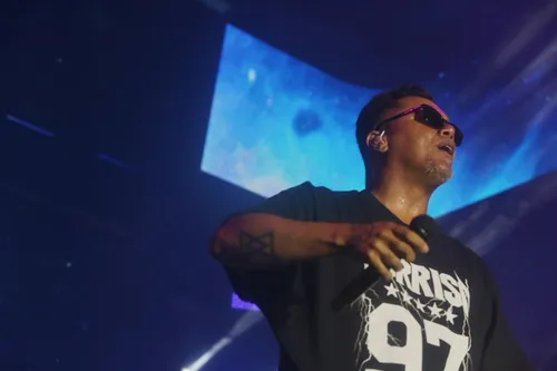 
          Imagem ilustrativa da imagem Mariene de Castro, Sorriso Maroto e Pixote consagram o samba no Marco Zero
          