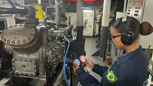 
          Imagem ilustrativa da imagem Marinha prorroga concurso com 850 vagas e garante assistência total a alunos
          