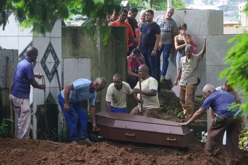 
          Imagem ilustrativa da imagem Minas Gerais tem o período de chuvas mais letal dos últimos 20 anos
          