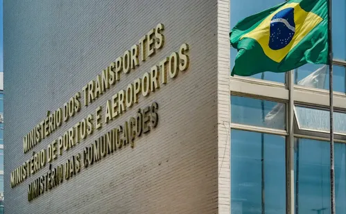 
          Imagem ilustrativa da imagem Ministério monta lista com 20 trechos ferroviários para oferecer ao setor privado
          