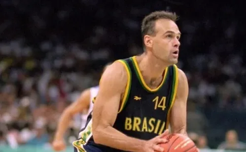 
          Imagem ilustrativa da imagem Morre Oscar Schmidt, lenda do basquete, aos 68 anos
          