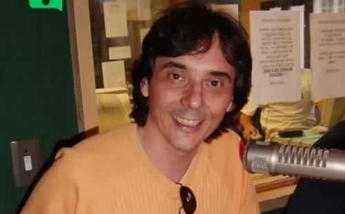 
          Imagem ilustrativa da imagem Morre Ricardo Schnetzer, dublador de Tom Cruise e Al Pacino
          