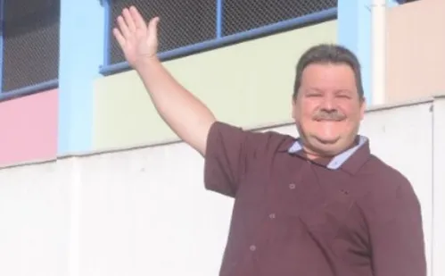 
          Imagem ilustrativa da imagem Morre ex vice-prefeito de Vila Velha, Jorge Carreta, aos 58 anos
          