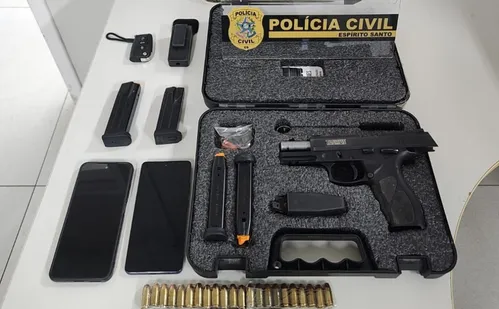 
          Imagem ilustrativa da imagem Motorista de aplicativo é preso suspeito de comercializar armas em Vila Velha
          