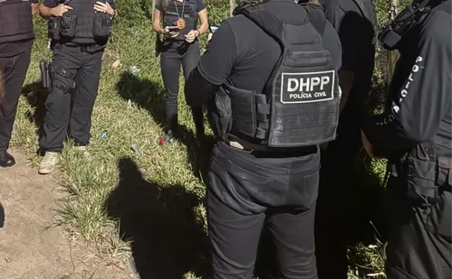 
          Imagem ilustrativa da imagem Mulher presa no ES praticava e filmava abusos contra a própria filha
          