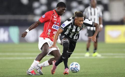 
          Imagem ilustrativa da imagem Na estreia de Franclim Carvalho, Botafogo tem empate frustrante com Caracas
          