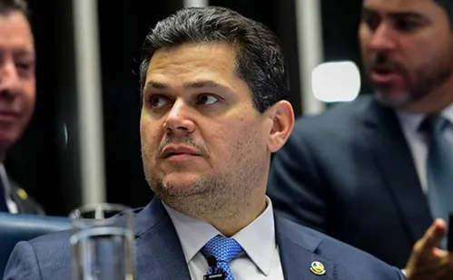 
          Imagem ilustrativa da imagem Não existe risco de nova interrupção no espaço aéreo de SP, diz diretor da Anac
          