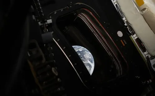 
          Imagem ilustrativa da imagem Nasa transmitirá sobrevoo lunar da Artemis 2 nesta segunda
          