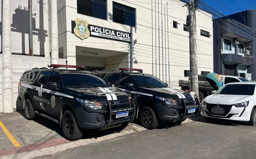 
          Imagem ilustrativa da imagem Neto é preso suspeito de furtar R$ 38 mil da própria avó em Guarapari
          