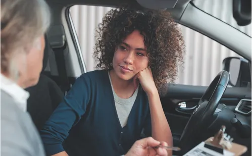 
          Imagem ilustrativa da imagem Novas regras da CNH: "Mudanças aproximam prova de trânsito da realidade”
          