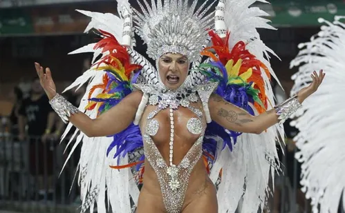 
          Imagem ilustrativa da imagem Novo Império celebra espiritualidade e ancestralidade com enredo "Aruanayê"
          