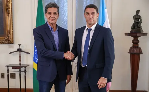 
          Imagem ilustrativa da imagem Novo delegado-geral da Polícia Civil: "Vamos intensificar o combate às facções"
          