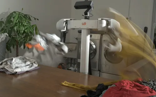 
          Imagem ilustrativa da imagem Novos robôs que cuidam de idosos e ajudam em casa
          