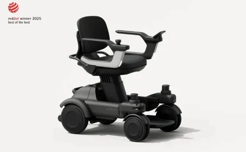 
          Imagem ilustrativa da imagem Novos robôs que cuidam de idosos e ajudam em casa
          