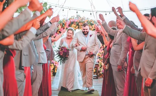 
          Imagem ilustrativa da imagem Número de casamentos é o maior nos últimos 5 anos
          