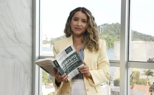 
          Imagem ilustrativa da imagem O que muda com novas regras para pais e filhos nas redes sociais
          