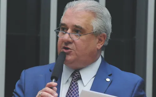 
          Imagem ilustrativa da imagem O que pode mudar com o projeto do governo que acaba com a escala 6x1
          