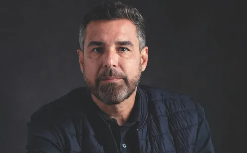 
          Imagem ilustrativa da imagem O varejo na era da IA invisível: quem convence o algoritmo?
          