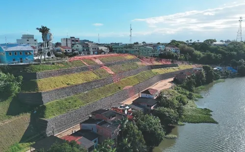 
          Imagem ilustrativa da imagem Obras contra transtornos climáticos protegem 600 mil moradores no ES
          