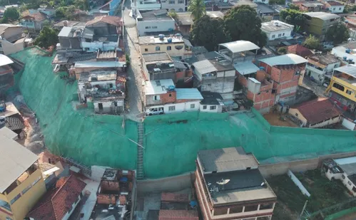 
          Imagem ilustrativa da imagem Obras contra transtornos climáticos protegem 600 mil moradores no ES
          