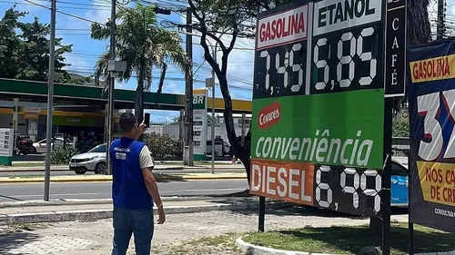 
          Imagem ilustrativa da imagem Ofensiva contra alta da gasolina: Procons, Legislativo e Senacon monitoram preços
          