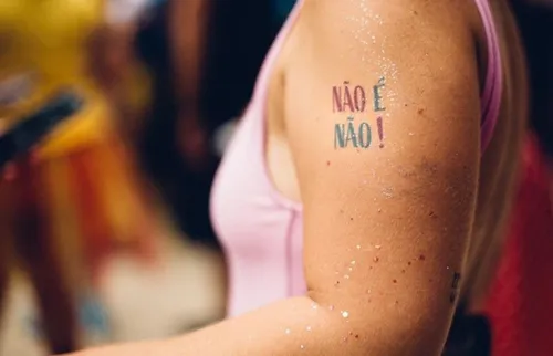 
          Imagem ilustrativa da imagem Olinda terá ações contra violência de gênero voltadas a turistas no Carnaval
          