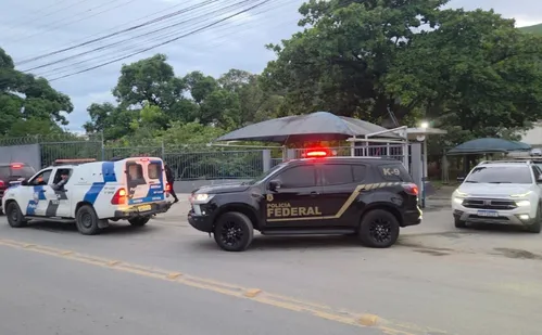 
          Imagem ilustrativa da imagem Operação contra quadrilha que recebia drogas por encomenda prende 18 no ES
          