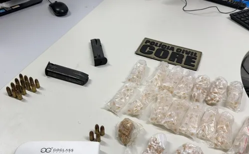 
          Imagem ilustrativa da imagem Operação prende traficante apontado como braço armado de facção em Vila Velha
          