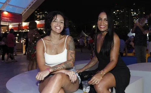 
          Imagem ilustrativa da imagem Orquestra de percussão e bloco agitam o sábado no Cais das Artes
          