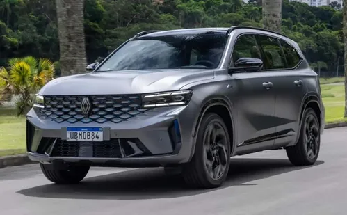 
          Imagem ilustrativa da imagem Orvel Renault anuncia Koleos híbrido e reforça ofensiva premium
          