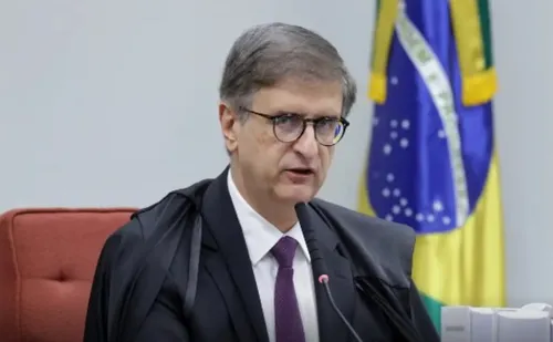 
          Imagem ilustrativa da imagem Conselho do MPF decide se abre investigação contra Gonet
          