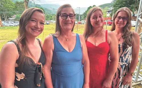 
          Imagem ilustrativa da imagem Pavimentação de rodovia fortalece agricultura e muda realidade em Itarana
          