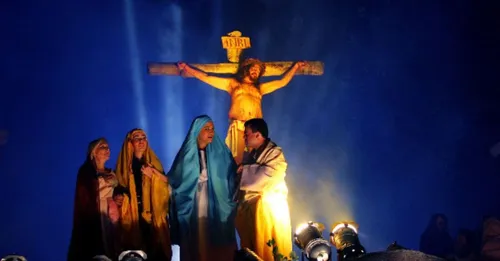 
          Imagem ilustrativa da imagem Pela 1ª vez em quase três décadas, Paixão de Cristo do Recife não será realizada
          