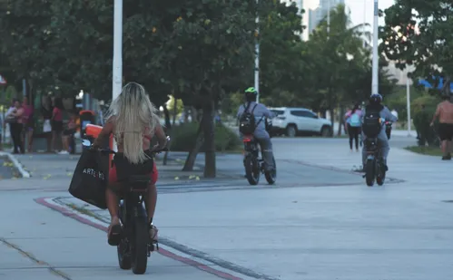 
          Imagem ilustrativa da imagem Perigos no trânsito: ES já tem 60 acidentes com bikes elétricas este ano
          