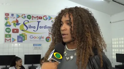 
          Imagem ilustrativa da imagem Pernambuco: 496 adolescentes agridem mulheres, mas debate em escolas traz esperança
          