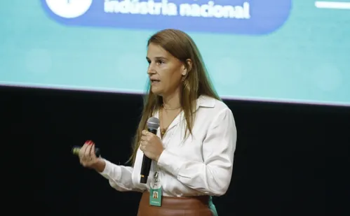 
          Imagem ilustrativa da imagem Petrobras quer aumentar produção de óleo no Espírito Santo
          