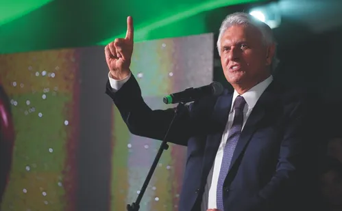 
          Imagem ilustrativa da imagem Pré-candidato à presidência faz elogios à operação que matou 122 no Rio
          