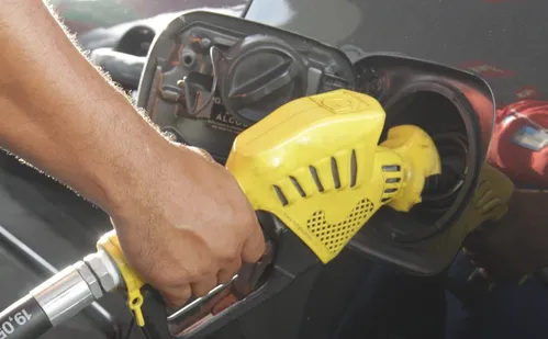 
          Imagem ilustrativa da imagem Preço do litro da gasolina aumenta para R$ 6,59 na Grande Vitória
          